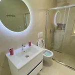 Serenity Apartment *